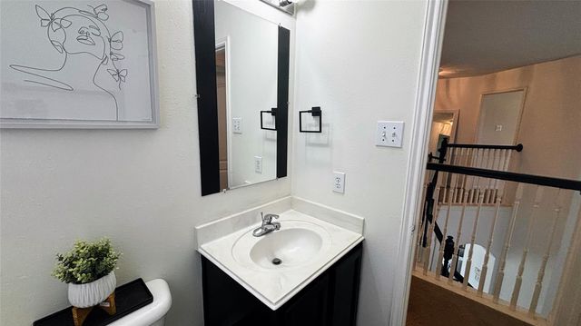 6810 Enchanted Crest Drive, Katy, TX 77449