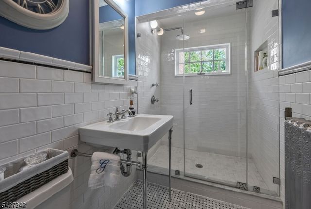 427 Spring Ave, Ridgewood Village, NJ 07450