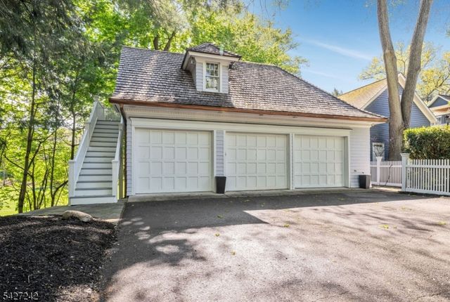 427 Spring Ave, Ridgewood Village, NJ 07450