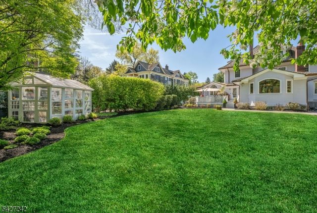 427 Spring Ave, Ridgewood Village, NJ 07450