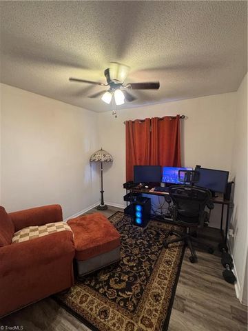 1822 Clodfelter Road, Winston-salem, NC 27107