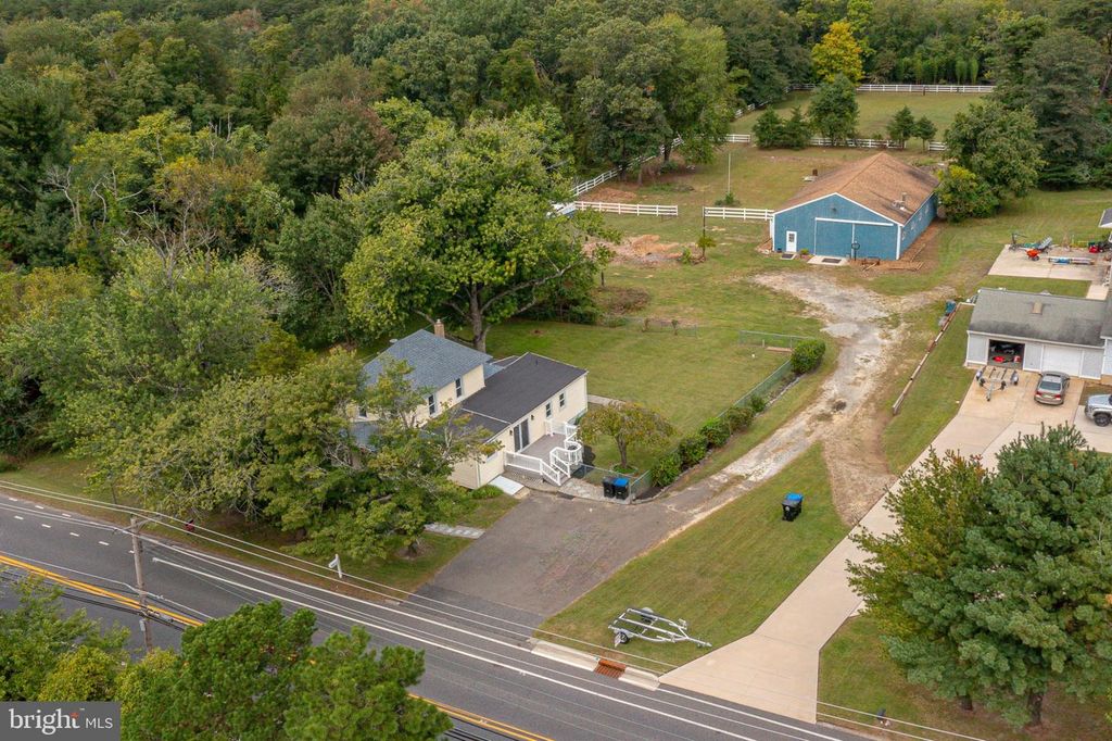 126 JACKSON RD, Berlin, NJ 08009 — photo 2