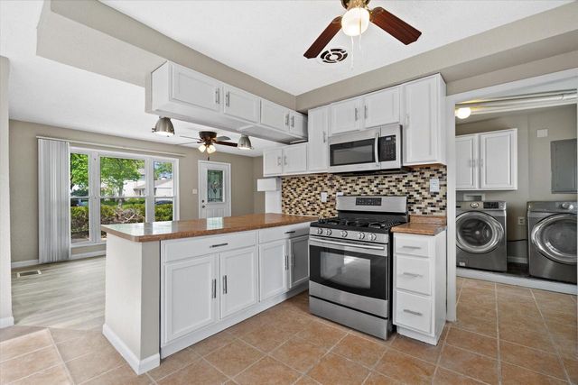 5735 W Thurston AVENUE, Milwaukee, WI 53218