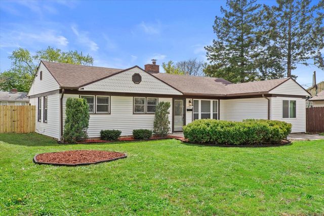 5735 W Thurston AVENUE, Milwaukee, WI 53218