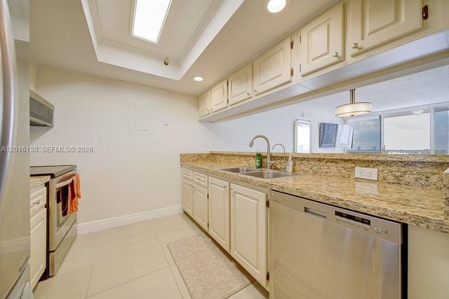 7601 E Treasure Dr 703, North Bay Village, FL 33141