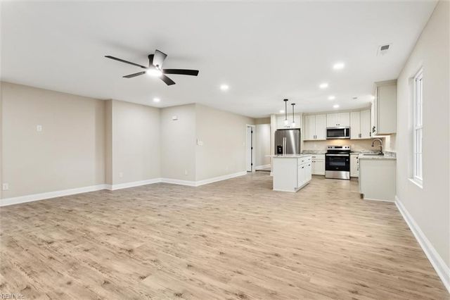 5015 Myrica CT, Chesapeake, VA 23321