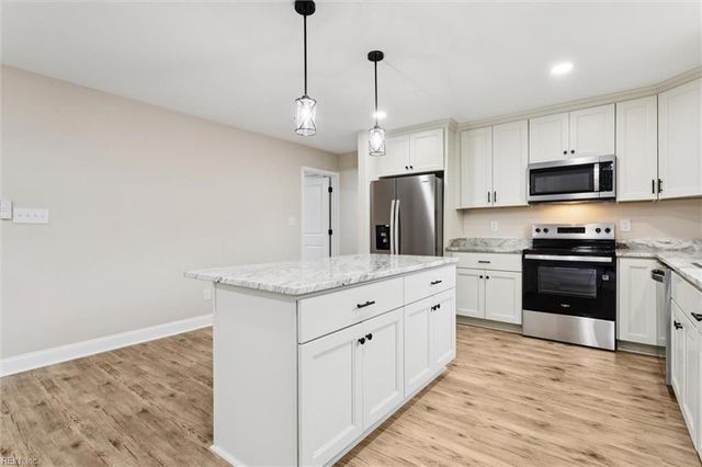 5015 Myrica CT, Chesapeake, VA 23321