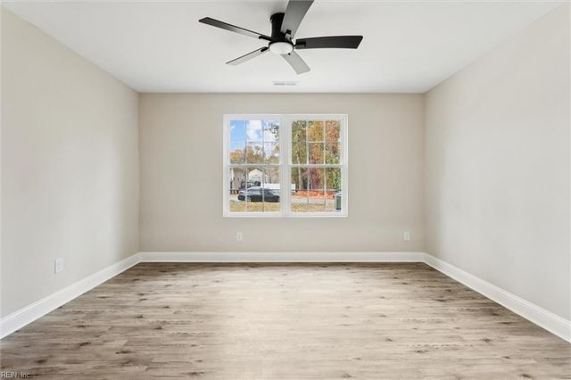 5015 Myrica CT, Chesapeake, VA 23321