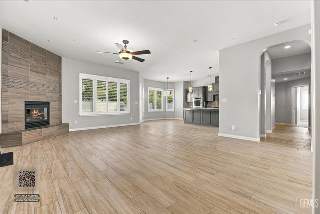 12120 Parkerhill Drive, Bakersfield, CA 93311