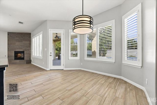 12120 Parkerhill Drive, Bakersfield, CA 93311