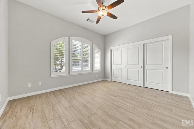 12120 Parkerhill Drive, Bakersfield, CA 93311
