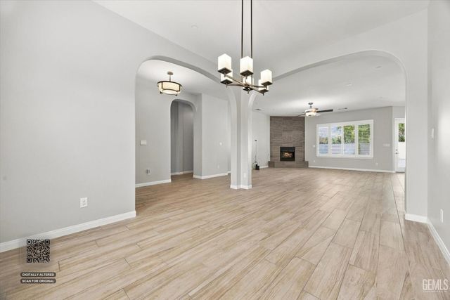 12120 Parkerhill Drive, Bakersfield, CA 93311