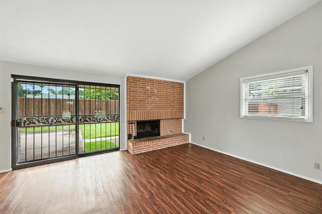 11832 High Valley Drive, Dallas, TX 75234