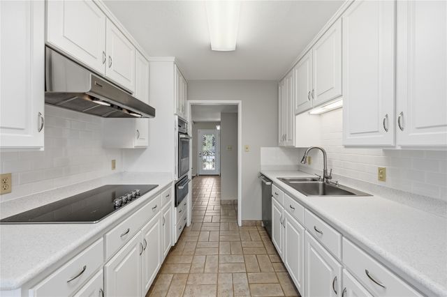 11832 High Valley Drive, Dallas, TX 75234