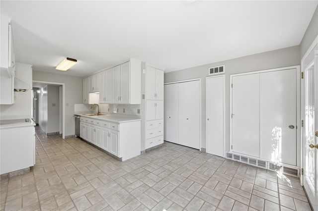 11832 High Valley Drive, Dallas, TX 75234