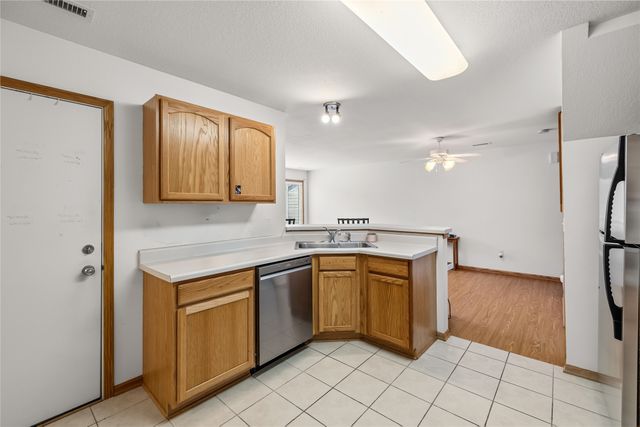 3799 Village Run Drive 504, Des Moines, IA 50317
