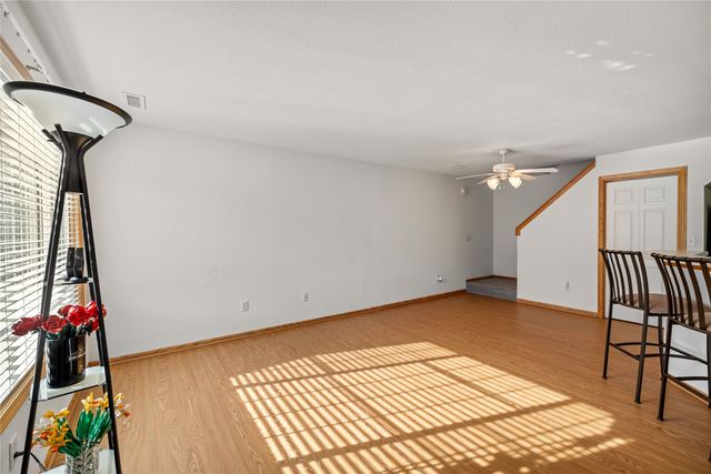 3799 Village Run Drive 504, Des Moines, IA 50317