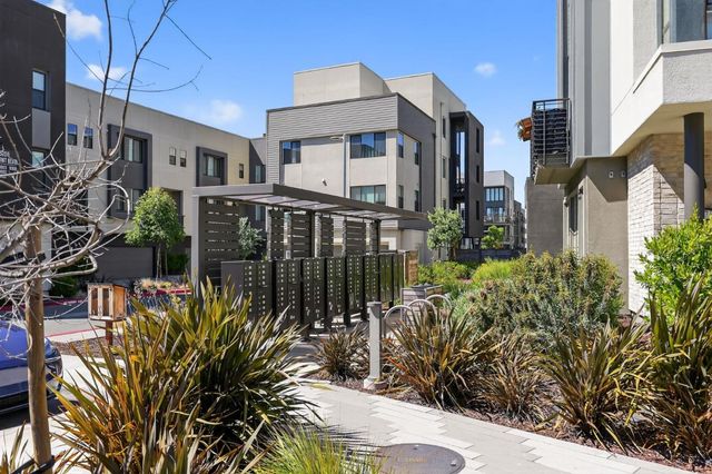 3891 Vanguard Common 1004, Fremont, CA 94538