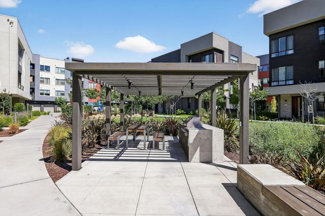 3891 Vanguard Common 1004, Fremont, CA 94538