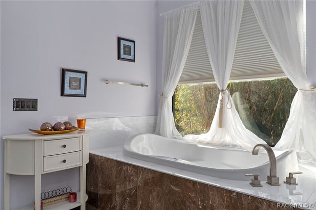 1224 W Labrador Court, Hernando, FL 34442