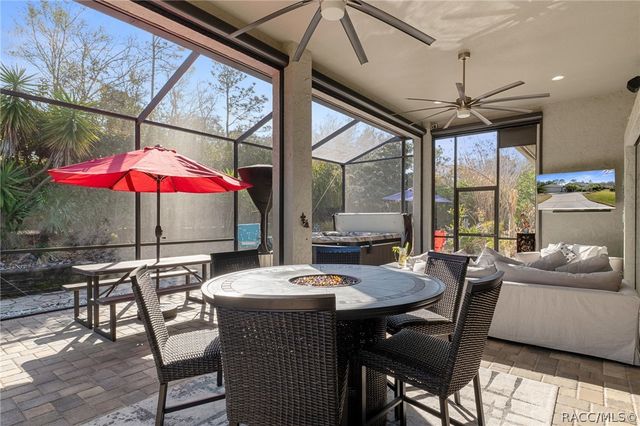 1224 W Labrador Court, Hernando, FL 34442