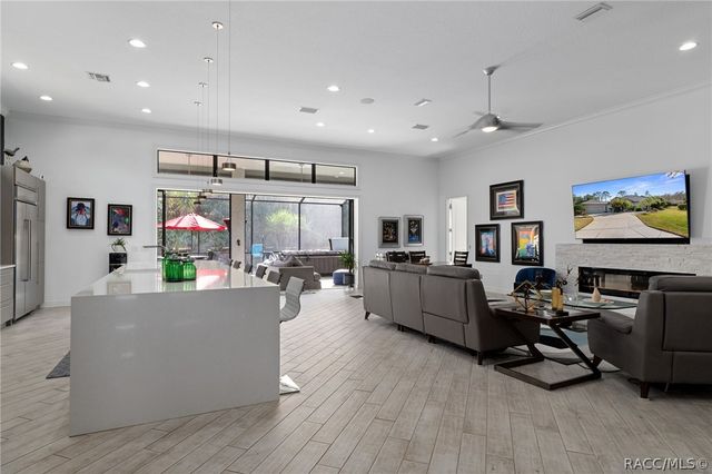 1224 W Labrador Court, Hernando, FL 34442