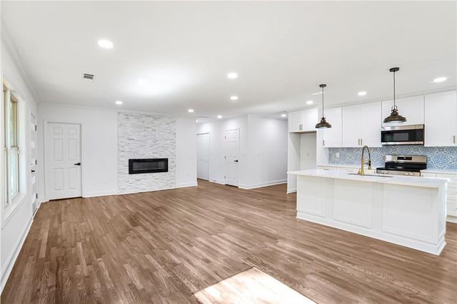 1321 Avon Avenue SW, Atlanta, GA 30310