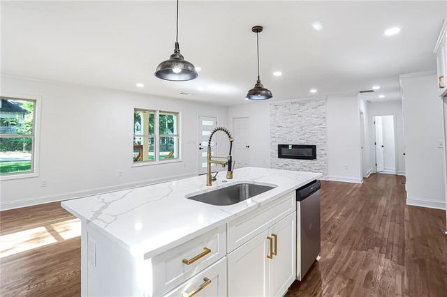 1321 Avon Avenue SW, Atlanta, GA 30310