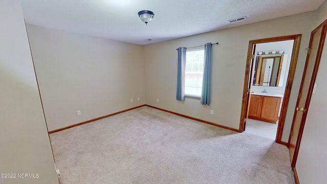 1043 Shirley Drive, Jacksonville, NC 28540