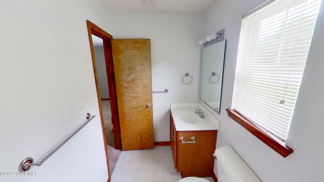 1043 Shirley Drive, Jacksonville, NC 28540
