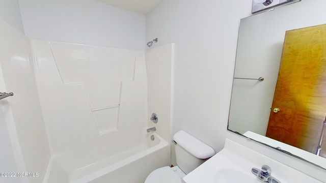 1043 Shirley Drive, Jacksonville, NC 28540