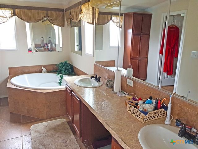 935 County Road 4820, Kempner, TX 76539