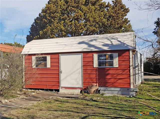 935 County Road 4820, Kempner, TX 76539