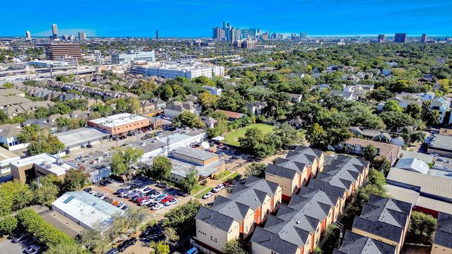 2436 Bissonnet Street 8, Houston, TX 77005