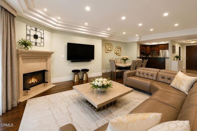 12021 Guerin 304, Studio City, CA 91604