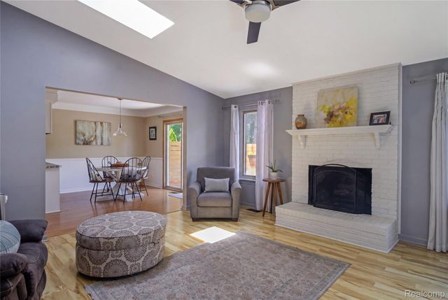 7878 Charrington Drive, Canton Charter Township, MI 48187