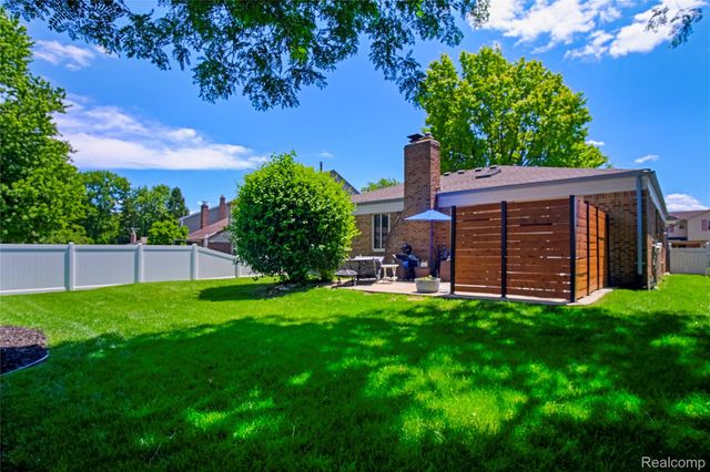 7878 Charrington Drive, Canton Charter Township, MI 48187