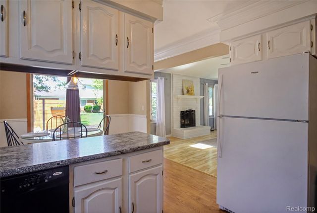 7878 Charrington Drive, Canton Charter Township, MI 48187