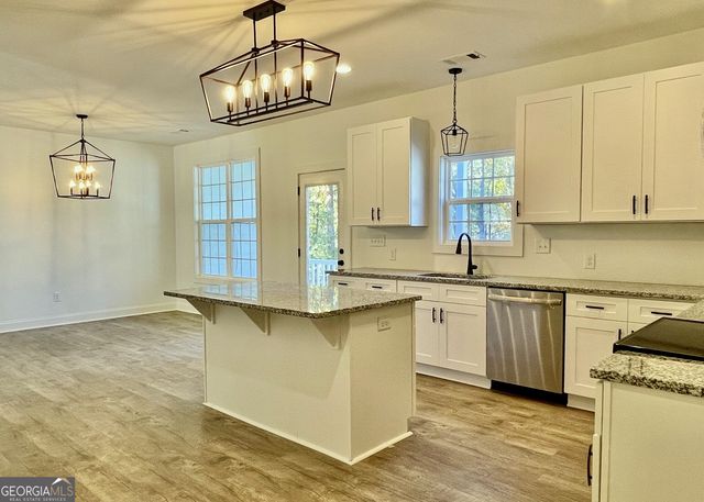 150 Crystal Ridge Drive, Milledgeville, GA 31061