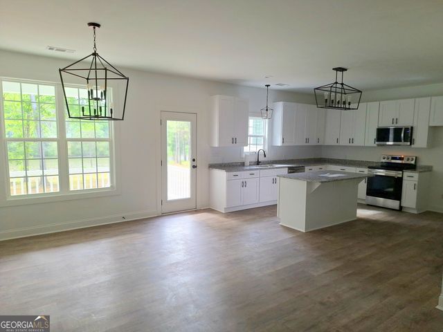 150 Crystal Ridge Drive, Milledgeville, GA 31061