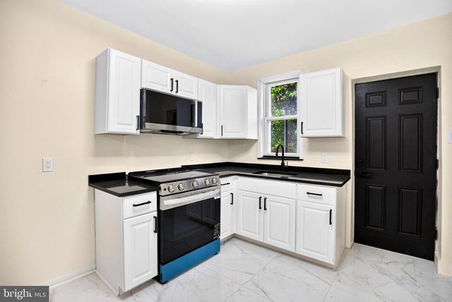 6014 N LAMBERT ST, Philadelphia, PA 19138