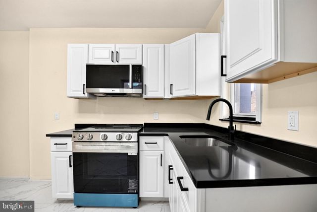 6014 N LAMBERT ST, Philadelphia, PA 19138