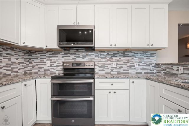 3651 Timberlane Drive, Palmer Twp, PA 18045