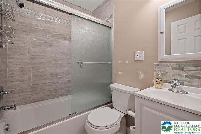 3651 Timberlane Drive, Palmer Twp, PA 18045