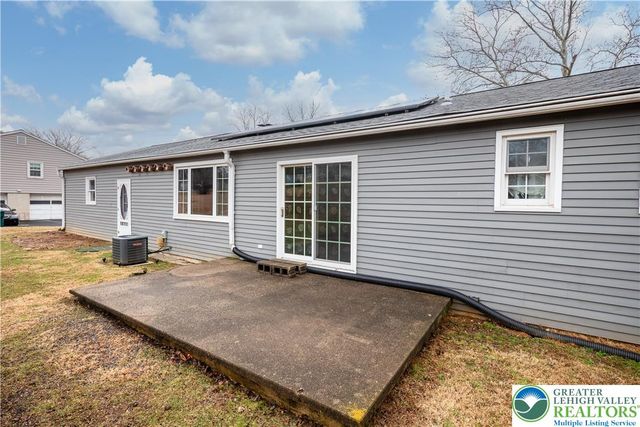 3651 Timberlane Drive, Palmer Twp, PA 18045