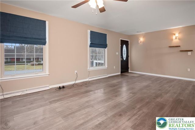 3651 Timberlane Drive, Palmer Twp, PA 18045