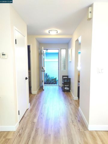 1936 Nero Ct, Walnut Creek, CA 94598