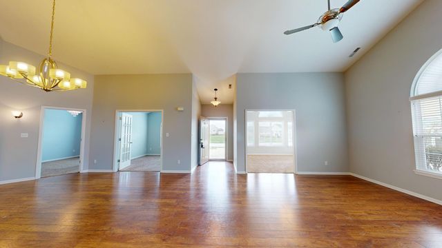 5260 E 109th Place, Crown Point, IN 46307