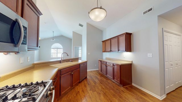 5260 E 109th Place, Crown Point, IN 46307