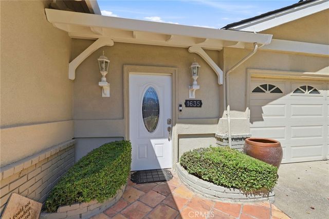 1635 Blossom Hill, San Jose, CA 95124